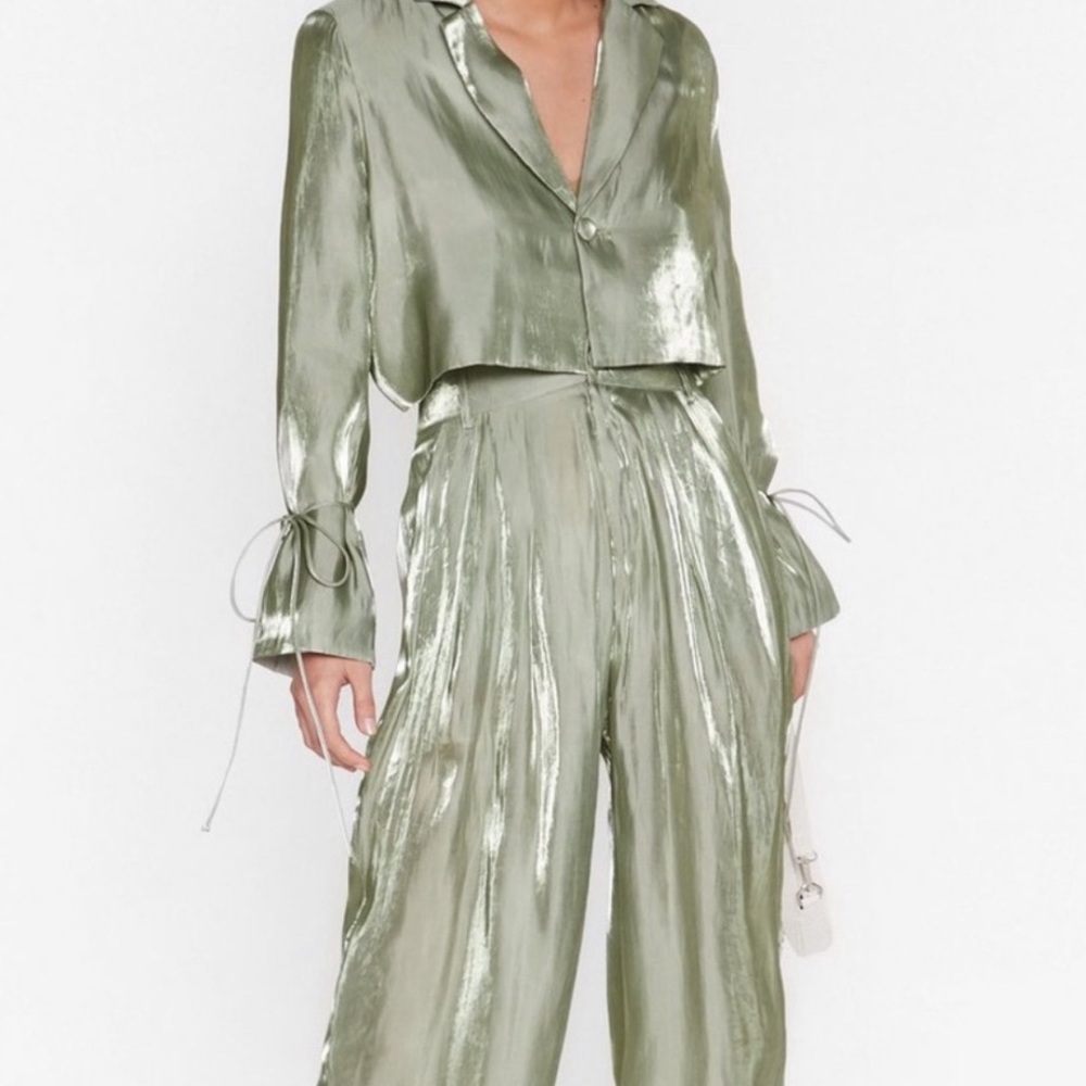 Nasty Gal Shimmer Green Crop Blazer - Picture 2 of 5